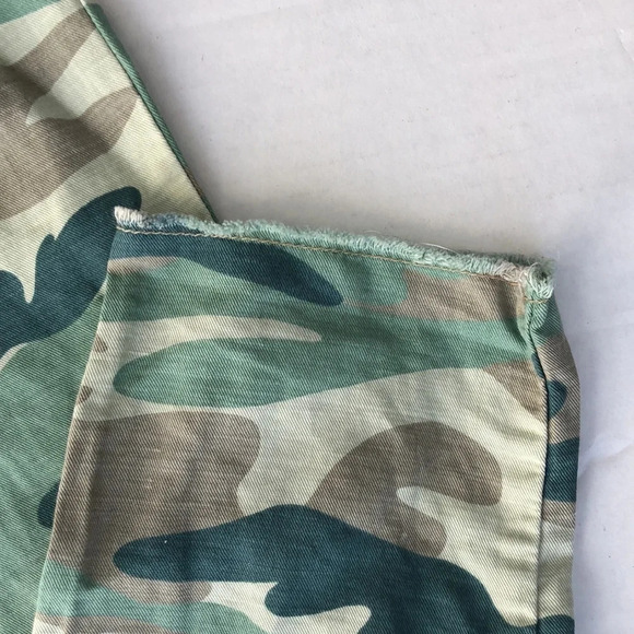 Mother Blue Green Camo The Shaker Chop Crop Pants Size 23 Raw-Edge Hem M… - Picture 8 of 10